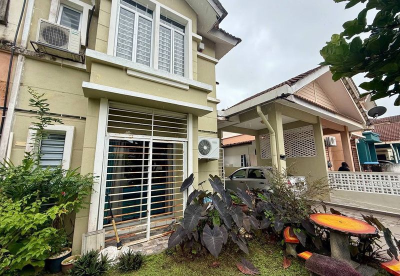 Persiaran Puncak Alam 1 