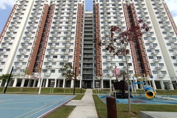 De Bayu Apartment @ Setia Alam