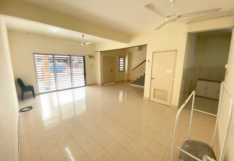 Persiaran Puncak Alam 1 