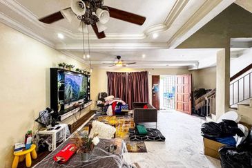 Persiaran Puncak Alam 1 