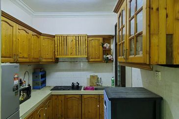 Pangsapuri Seroja Bukit Jelutong