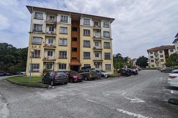 Pangsapuri Seroja Bukit Jelutong