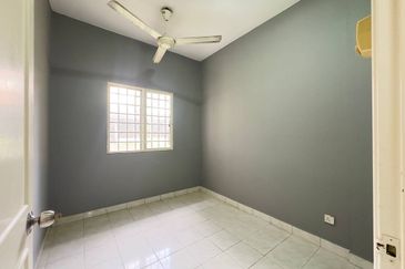 Pangsapuri Seroja Bukit Jelutong