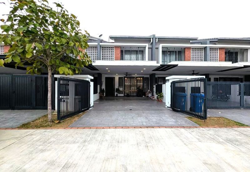 Elmina Green Three @ City of Elmina