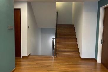 Akira @ 16 Sierra (Sierra 9)