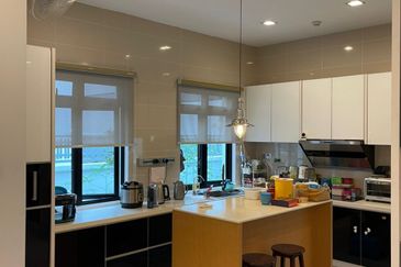 Akira @ 16 Sierra (Sierra 9)