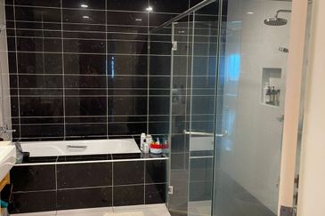 Akira @ 16 Sierra (Sierra 9)