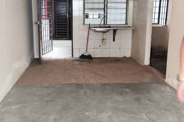 Rumah Pangsa Impian, Bandar Saujana Putra