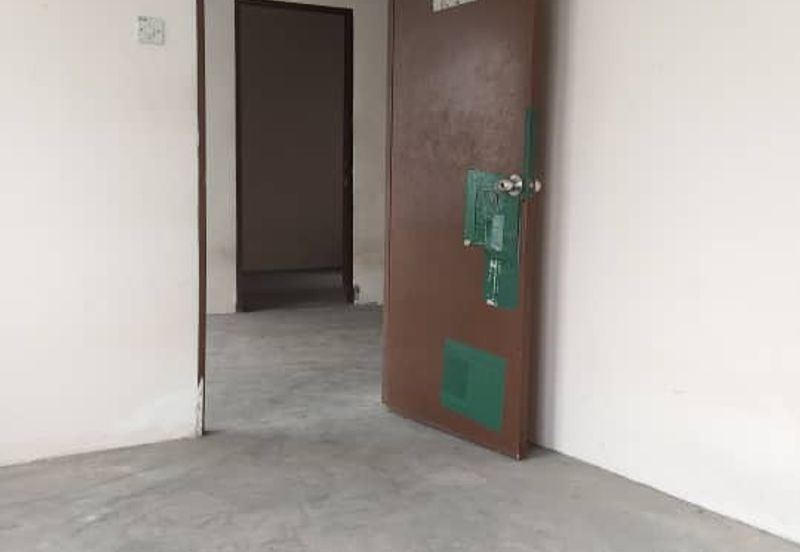 Rumah Pangsa Impian, Bandar Saujana Putra