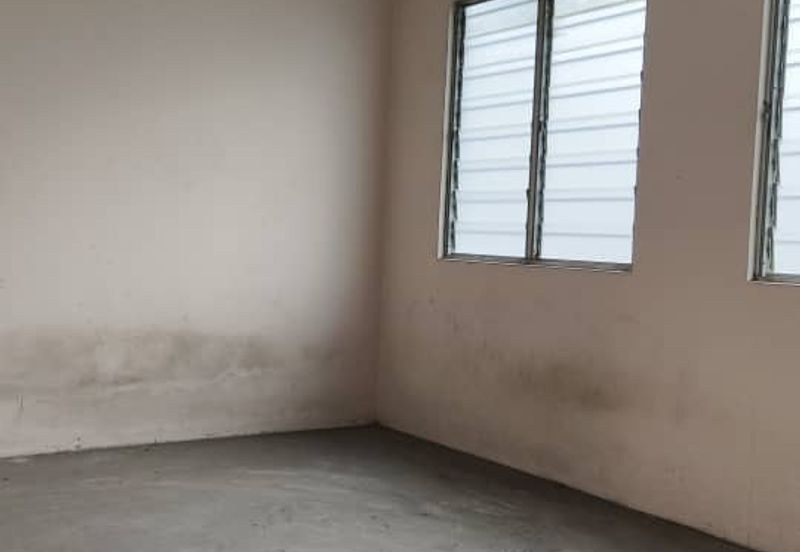 Rumah Pangsa Impian, Bandar Saujana Putra