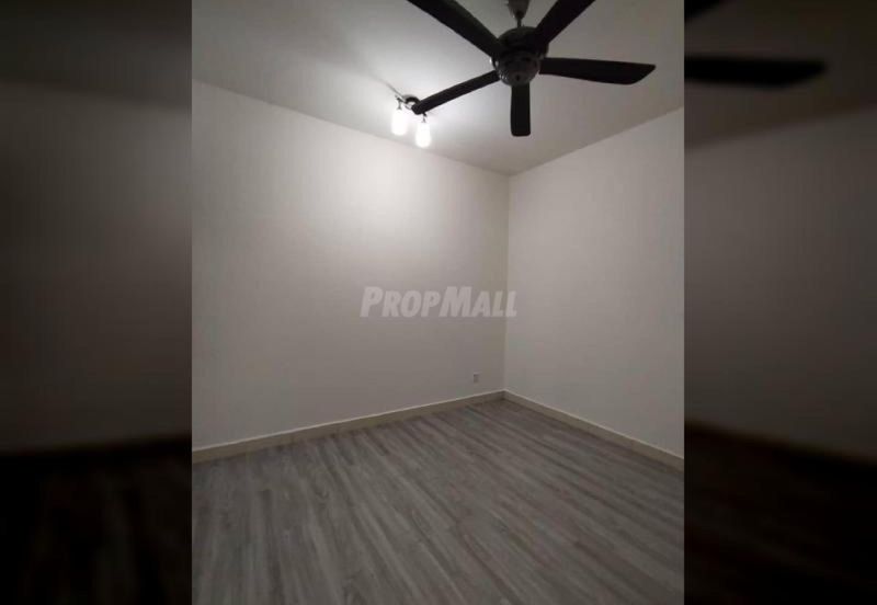 Villa Park Condominium