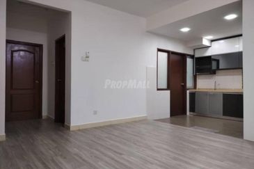 Villa Park Condominium