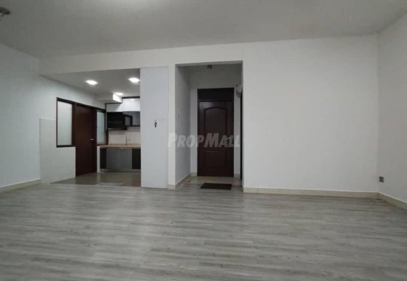 Villa Park Condominium