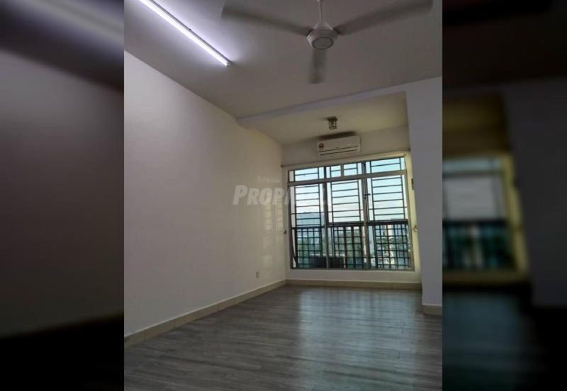 Villa Park Condominium