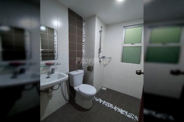 Villa Park Condominium