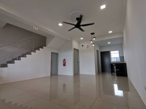 Double Storey LBS Rentak Perdana Bandar Puncak Alam Renovated House for ...