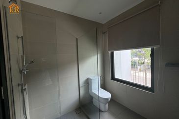 Duta Villa, Setia Alam