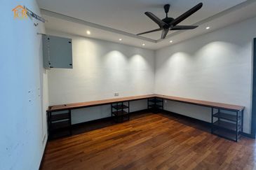 Duta Villa, Setia Alam