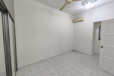 Jalan Muda Meru Klang 2 Double Storey House for Sale