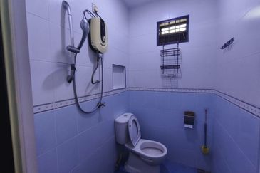 Jalan Muda Meru Klang 2 Double Storey House for Sale