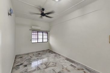 Jalan Muda Meru Klang 2 Double Storey House for Sale