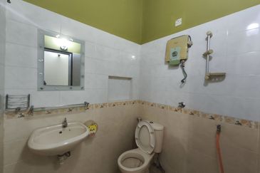 Jalan Muda Meru Klang 2 Double Storey House for Sale