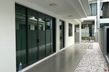 Duta Villa, Setia Alam