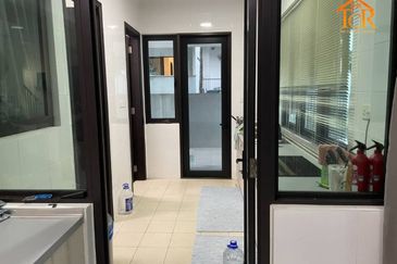 Duta Villa, Setia Alam