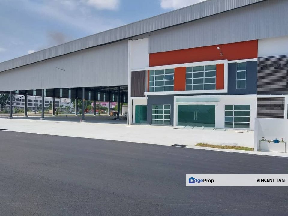 New Semi Detached Factory ( showrooms ) In Nilai 3, Negeri Sembilan, Nilai