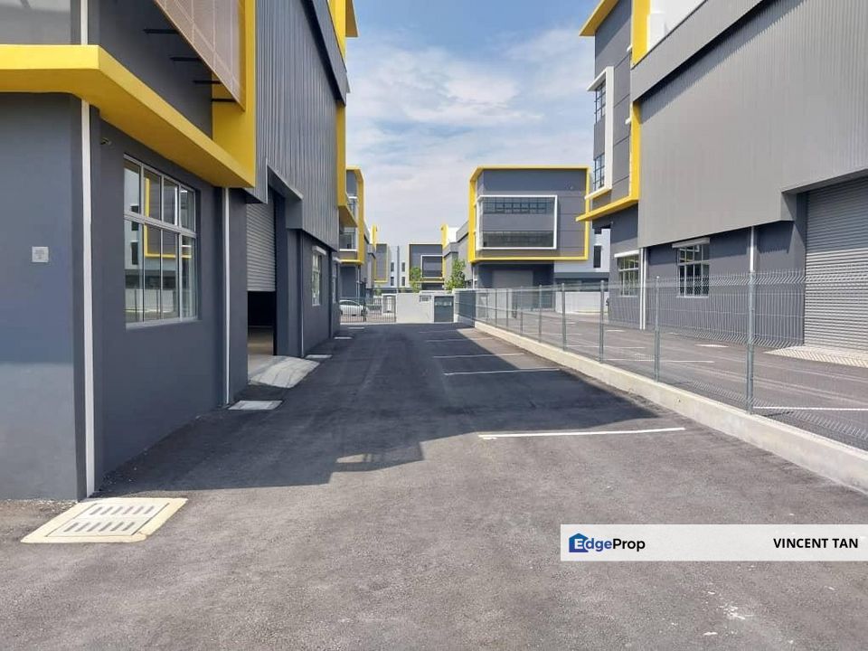(Facing Highway ,Good Exposure ) Detached Factory in XME Business Park, Negeri Sembilan, Nilai