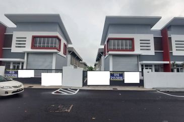2 Storey Semi Detached Factory In Nilai,Nilai 2,Nilai 3,Taman Semarak,Pajam,Mantin,Arab Malaysian Industrial park, (size 10,200 sqft)