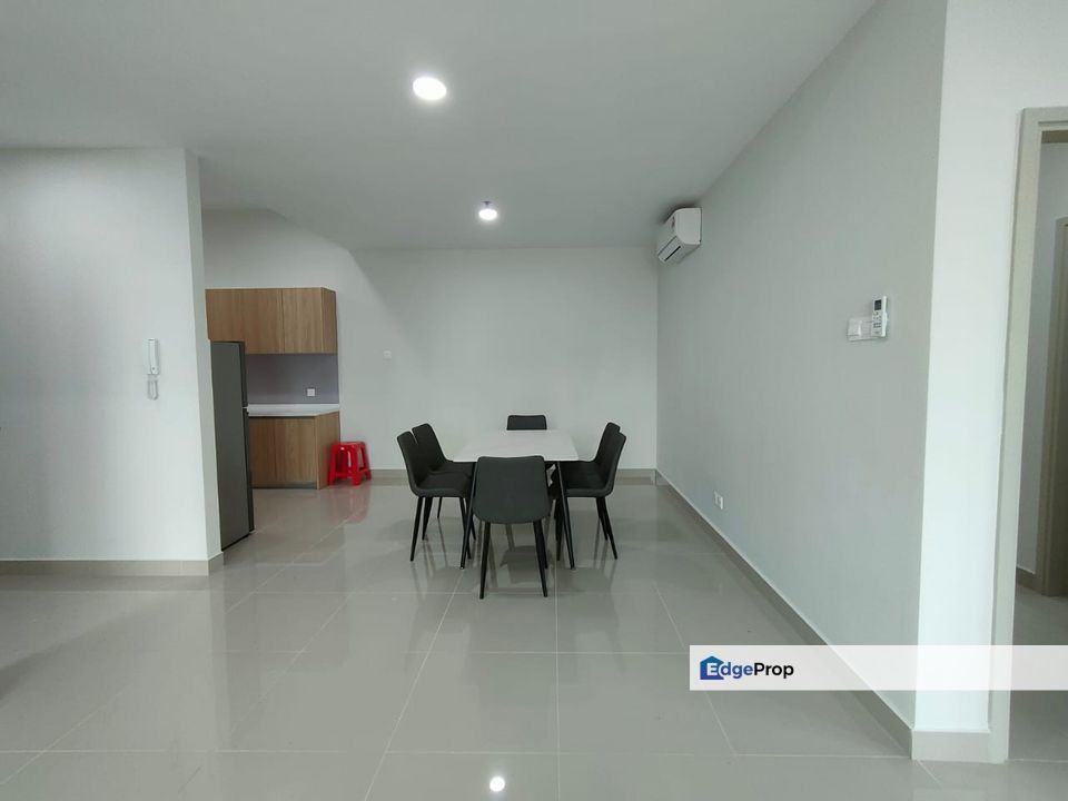 [80M TO LRT STATION - Private Link Bridge] Freehold Residence, Selangor, Ara Damansara