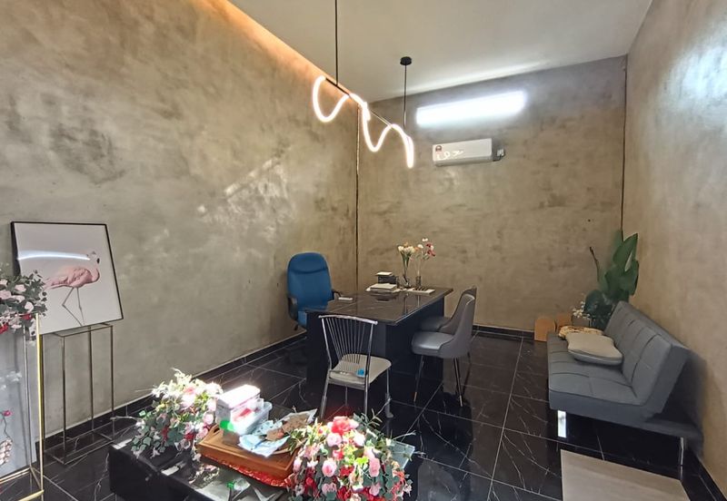 Warehouse Near Jalan Pegawai Alor Setar For Rent