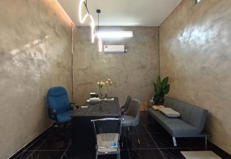 Warehouse Near Jalan Pegawai Alor Setar For Rent