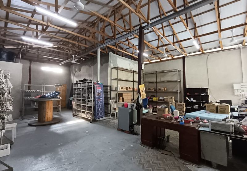 Warehouse Near Jalan Pegawai Alor Setar For Rent