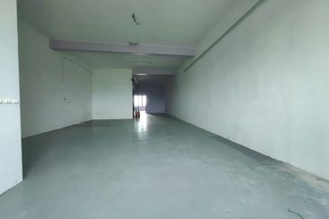 Kompleks Perniagaan Langgar