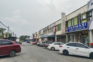 Facing Main Road Double Storey Shoplot Taman Angsana Pokok Sena For Sale