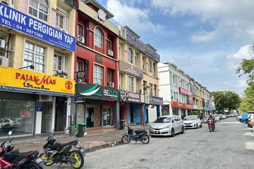 Jalan Pegawai