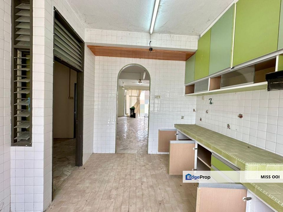 Double Storey Terrace Taman Sultan Badlishah at Jalan Pegawai For Sale, Kedah, Alor Setar