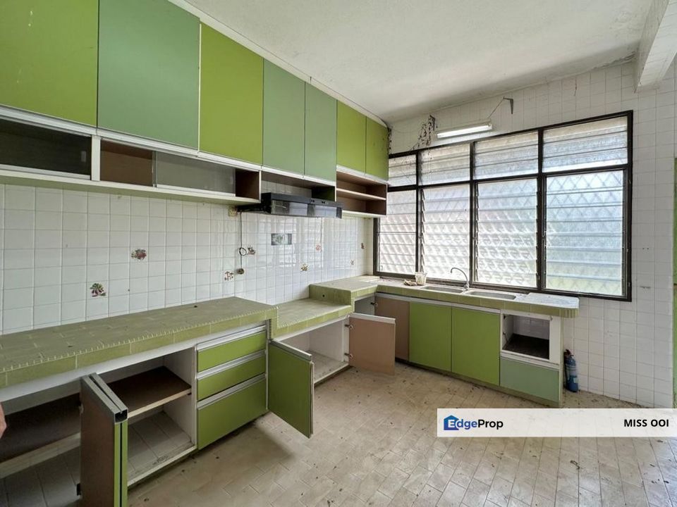 Double Storey Terrace Taman Sultan Badlishah at Jalan Pegawai For Sale, Kedah, Alor Setar