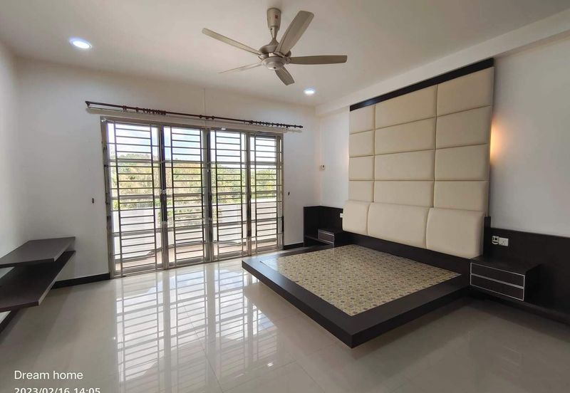 3 Storey Bungalow Darulaman Golf & Country Resort Jitra For Sale