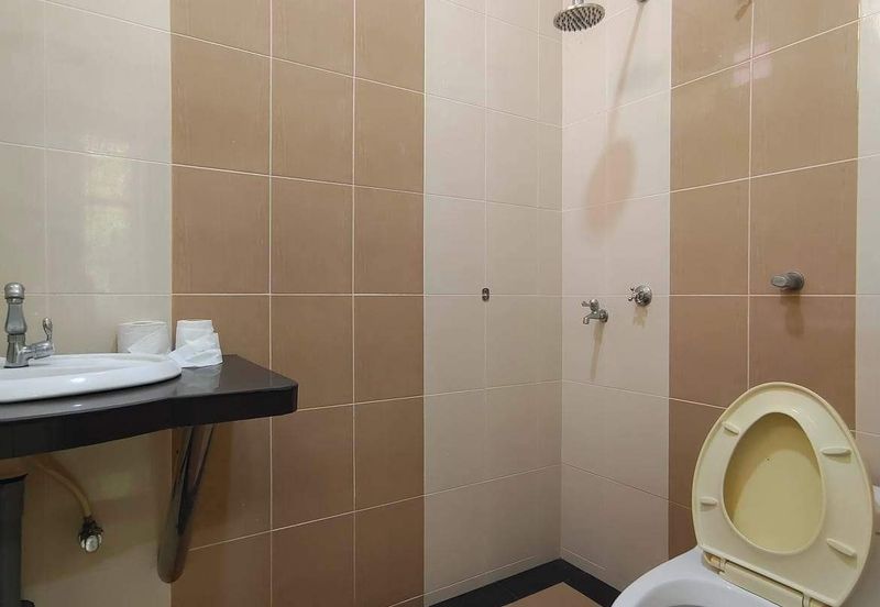 3 Storey Bungalow Darulaman Golf & Country Resort Jitra For Sale