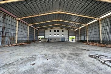 Big Land Warehouse With 3 Storey Office Building Jalan Kodiang Jitra For Rent