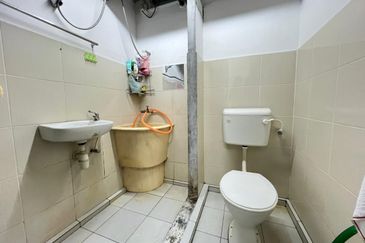 Flat Taman Derga Perdana Jalan Datuk Kumbar Alor Setar For Sale