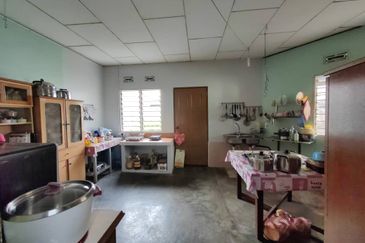 Double Storey Semi D Taman Berjaya Jalan Pegawai Alor Setar For Sale