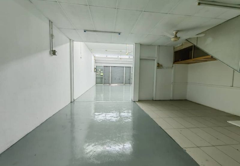 Jalan Seberang Perak