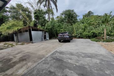 Jalan Seberang Perak