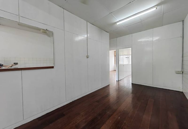 Jalan Seberang Perak