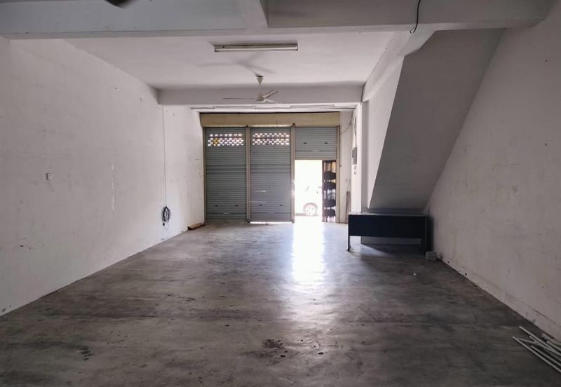 Taman Perniagaan Senangin