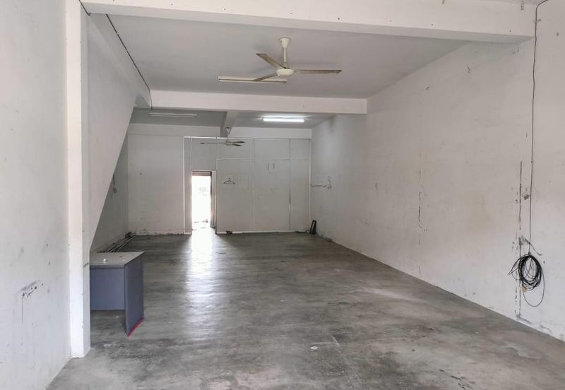 Taman Perniagaan Senangin